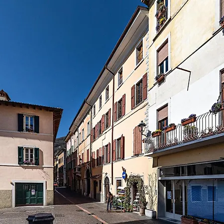 Gemhouse Smeraldo Garda Apartment